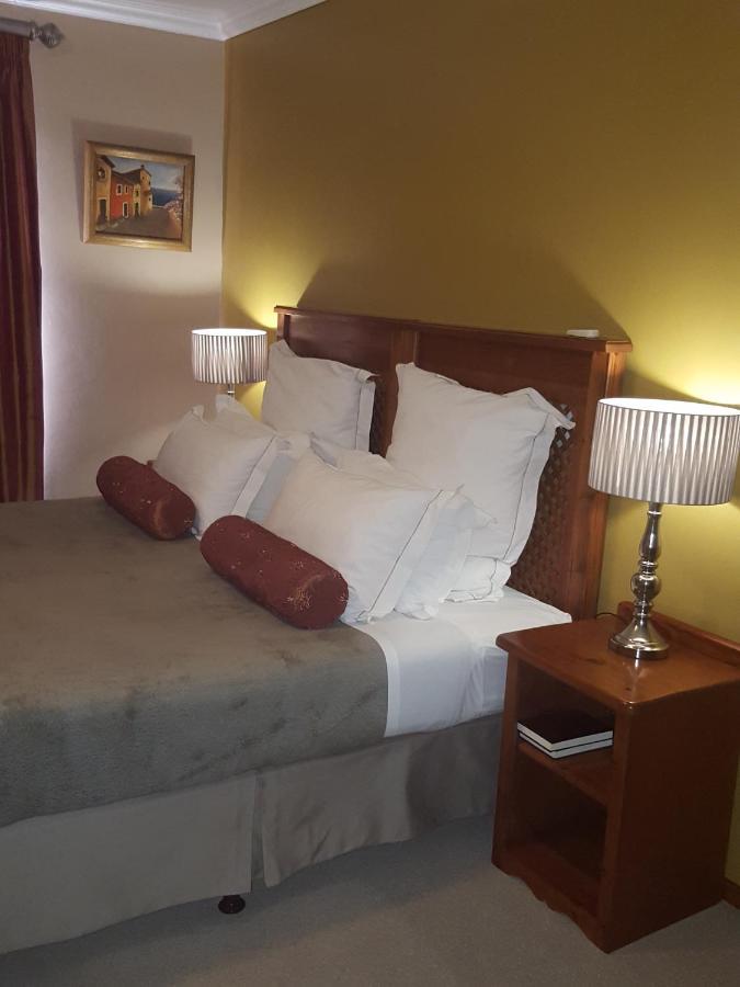 Grace Place Bnb Pretoria Bed and Breakfast Exteriör bild