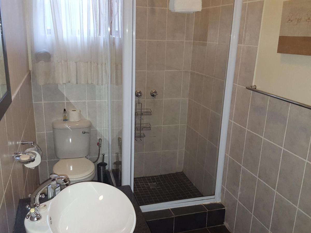 Grace Place Bnb Pretoria Bed and Breakfast Exteriör bild