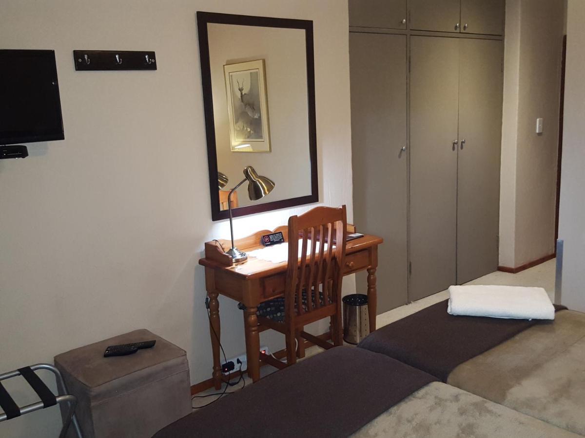 Grace Place Bnb Pretoria Bed and Breakfast Exteriör bild
